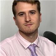 Graduado en Ciencias Ambientales con buen nivel de inglés, dispuesto a enseñar Ciencias Ambientales, Biología, Inglés y Química.